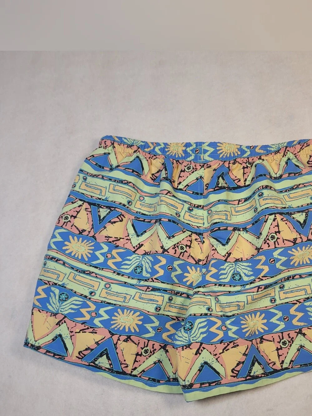 Patagonia NetPlus Shell Baggies Swim Trunks Shorts Multicolor Aztec Print Sz Med